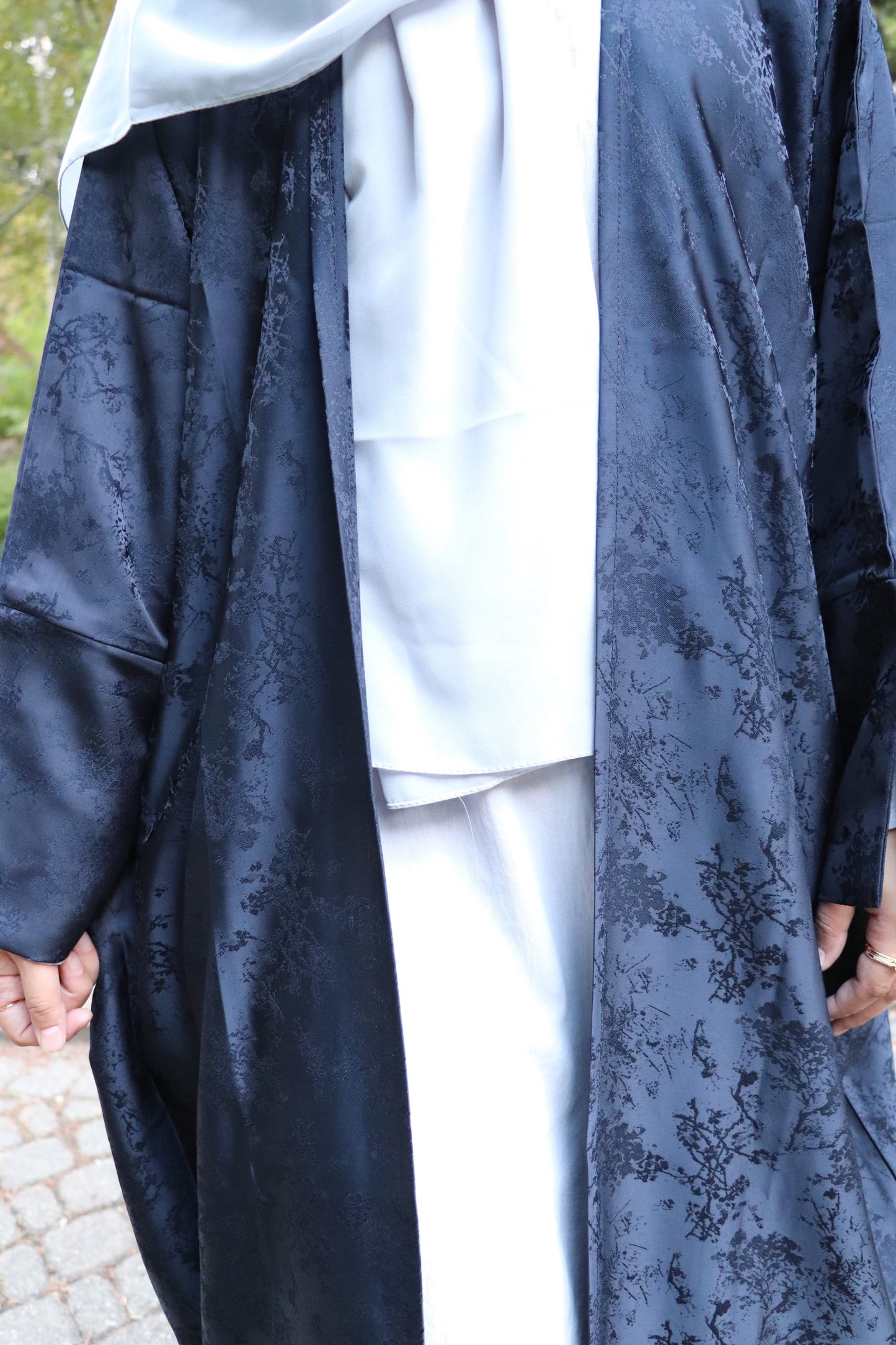 Jacquard Print Abaya-Navy Blue