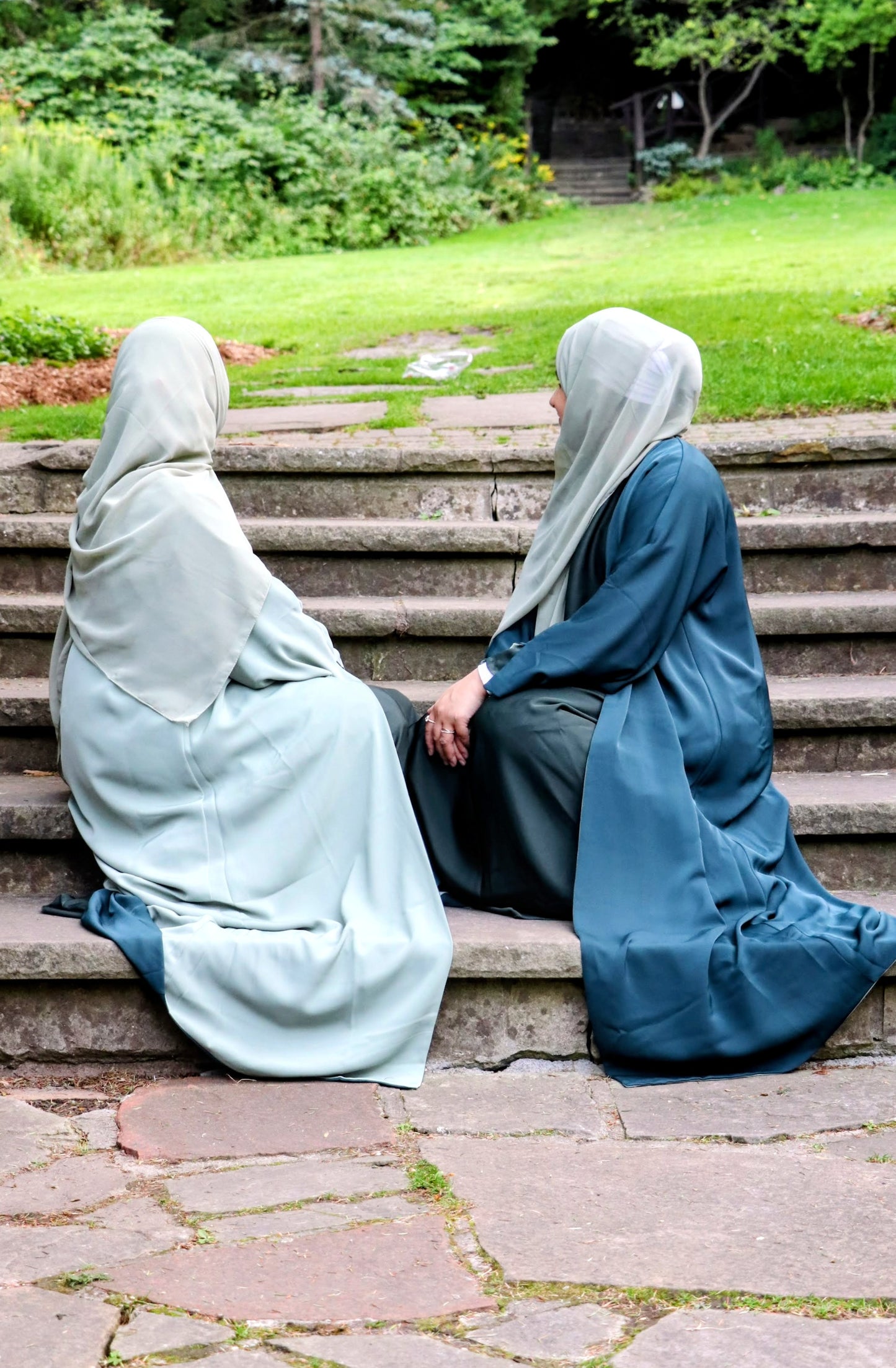 Reversible Abaya in Bottle green/Pista