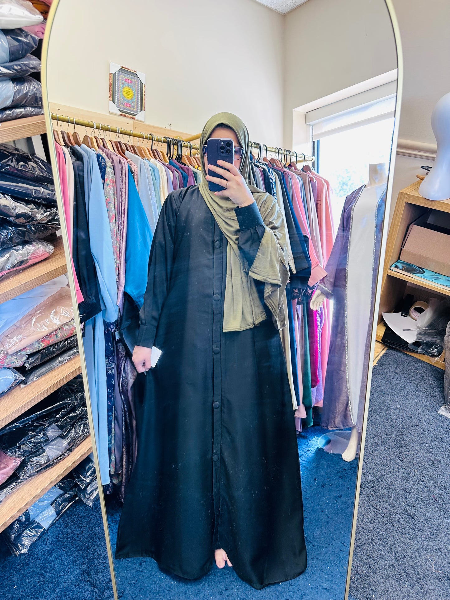 Essential Abaya with buttons-Black