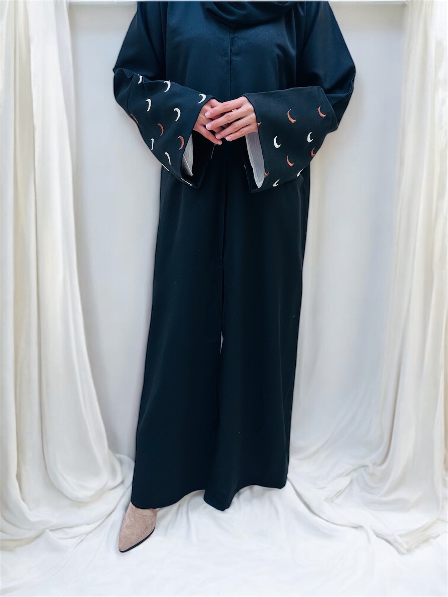 Moon 🌙 Abaya- Black