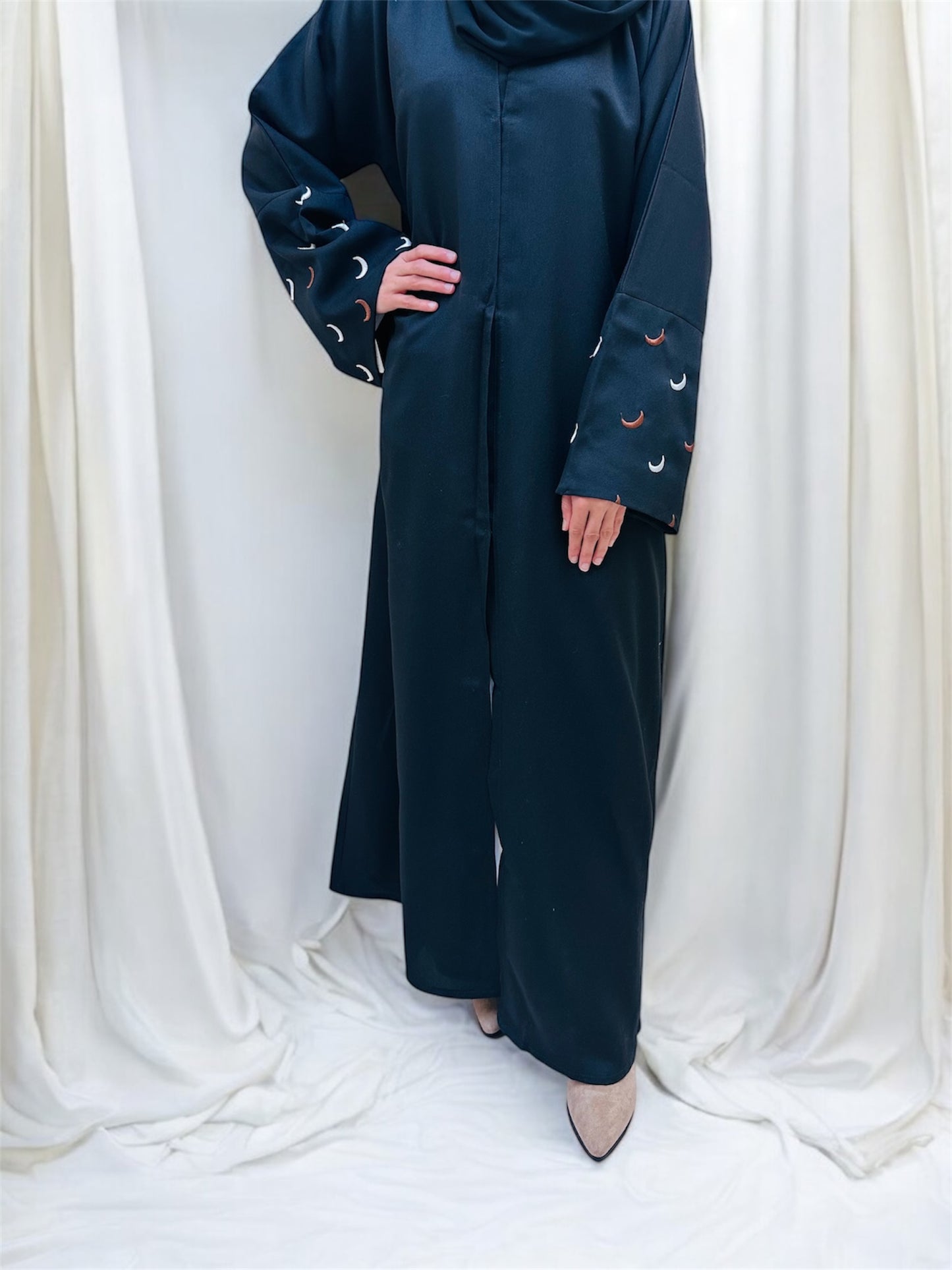 Moon 🌙 Abaya- Black