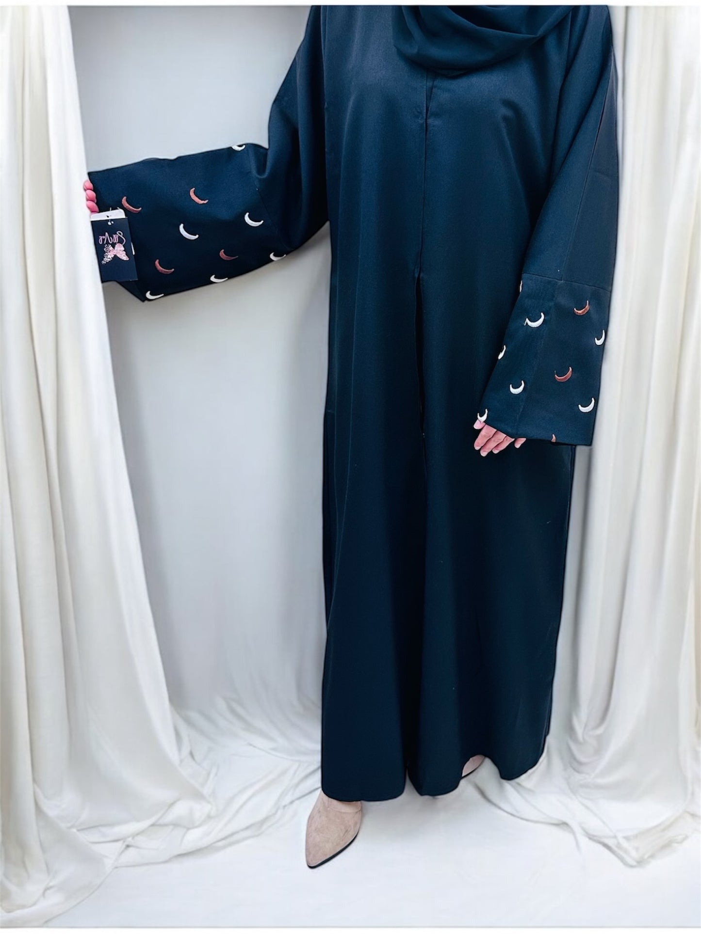 Moon 🌙 Abaya- Black