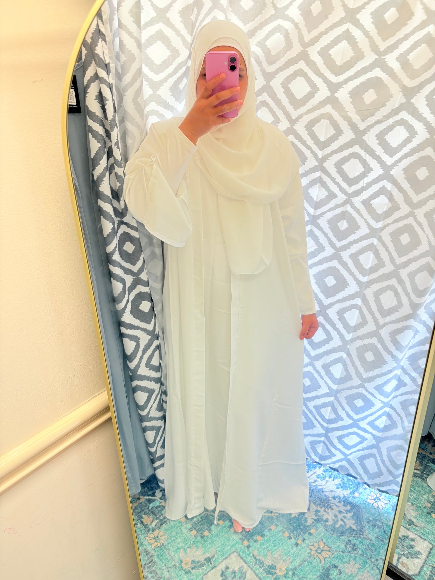 Essential Abaya- White 4 piece set