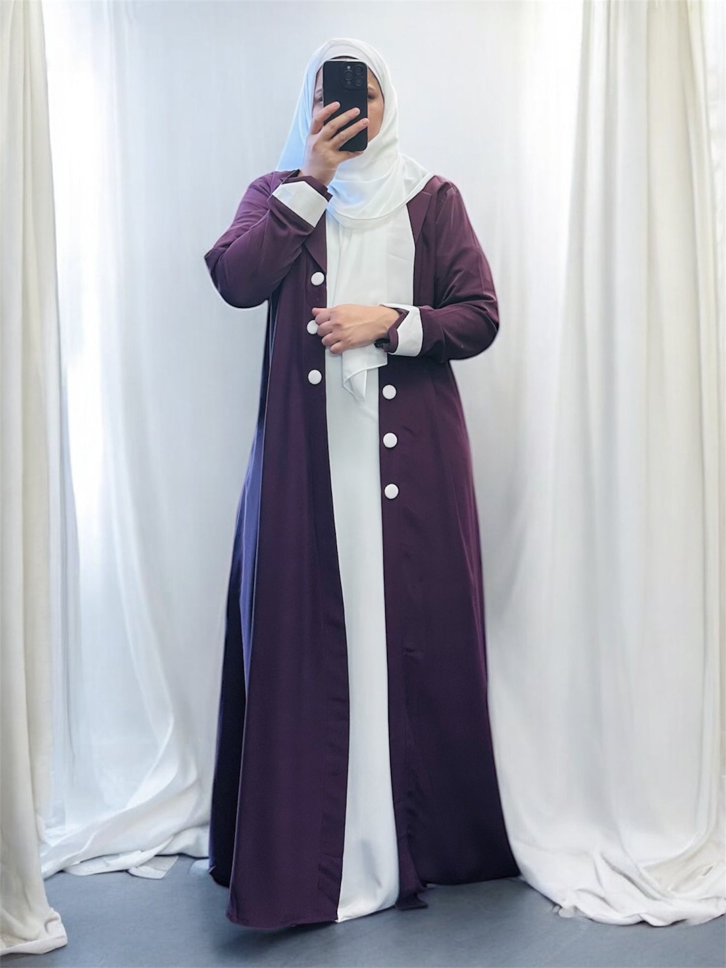Zainab Abaya